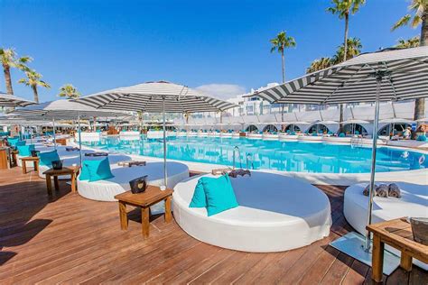 beach clubs in marbella.